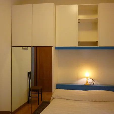 Eur Nir Aparthotel