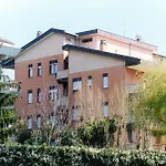 Aparthotel Eur Nir Řím