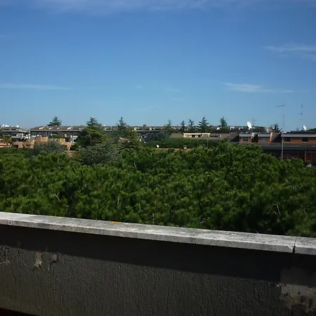 Eur Nir Hotel apartamentowy 3*