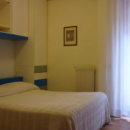 Hotel apartamentowy Eur Nir 3*