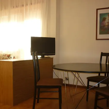 Eur Nir Hotel apartamentowy 3*