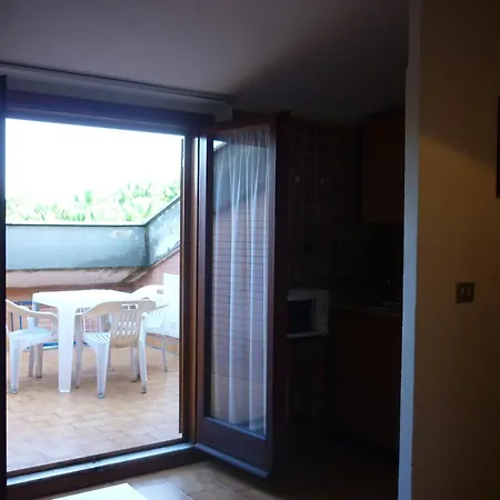 Eur Nir Hotel apartamentowy 3*