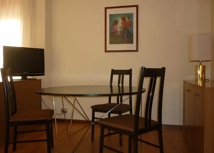 Eur Nir Lejlighedshotel 3*